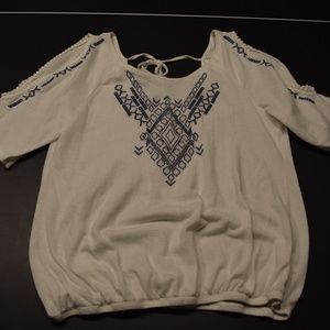 Women's S White Maurice's Top